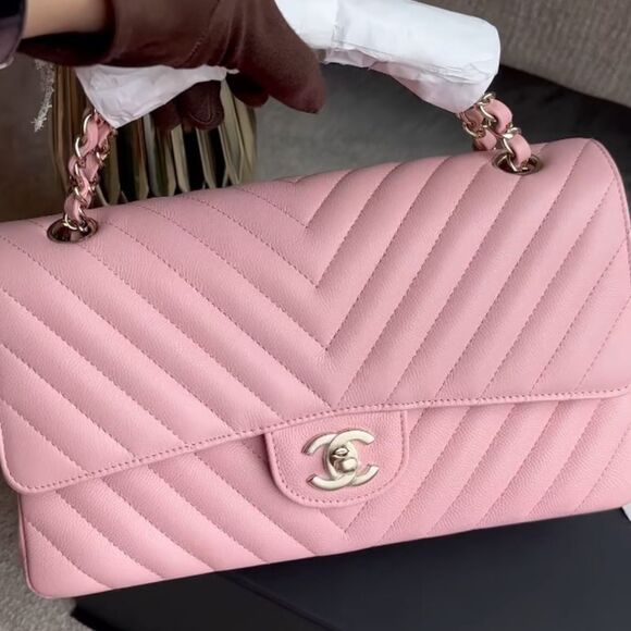 100% authentic CHANEL medium caviar in baby pink GHW - Picture 4 of 5
